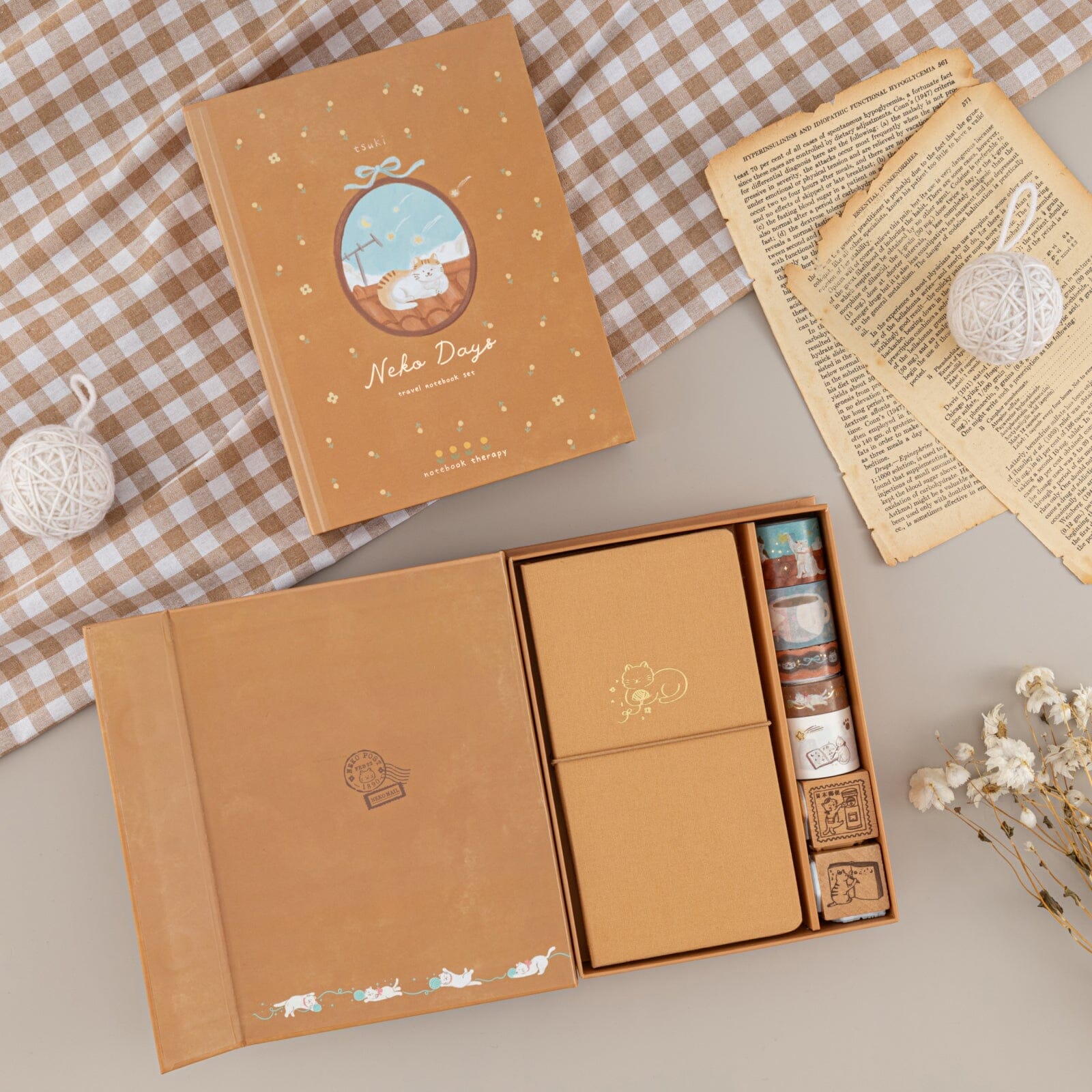 Tsuki ‘Neko Days’ Travel Notebook Gift Set ☾