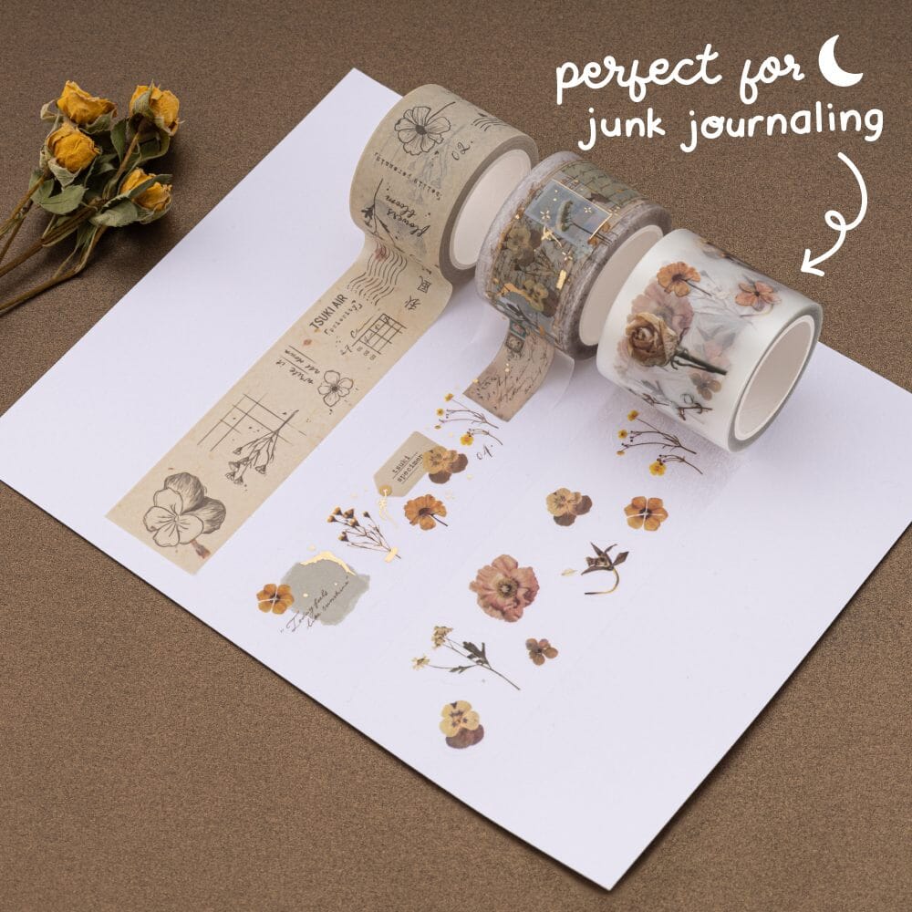 Brand new washi tape set! Including 1x 30mm printed washi tape, 1x 30mm PET tape with gold details, 1x 40mm dried flower sticker roll