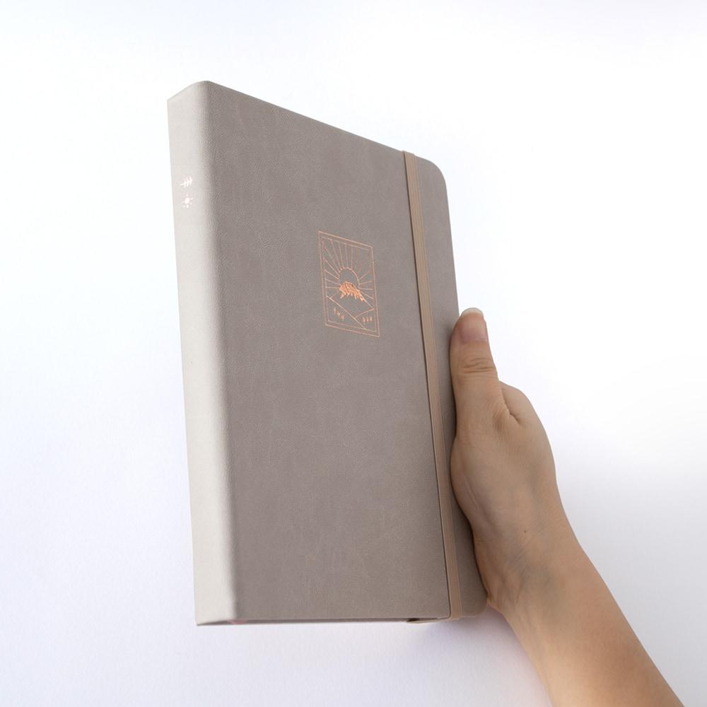 Tsuki Fuji-san Bullet Journal