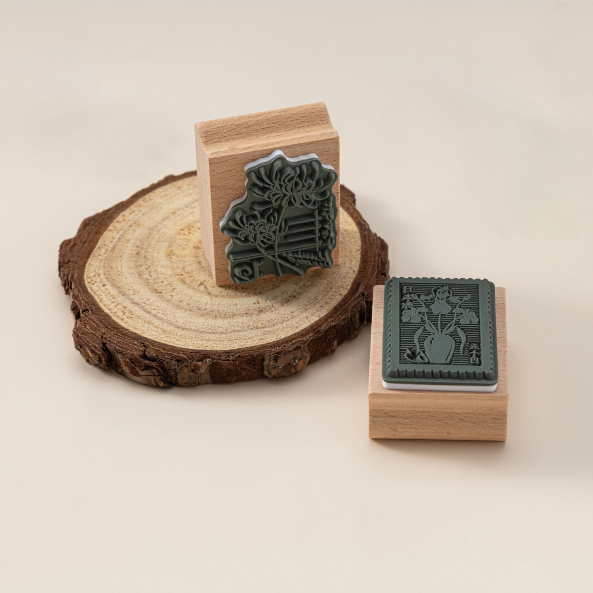 Hinoki - ‘The Wandering Botanist’ Engraved Wooden Stamp Set