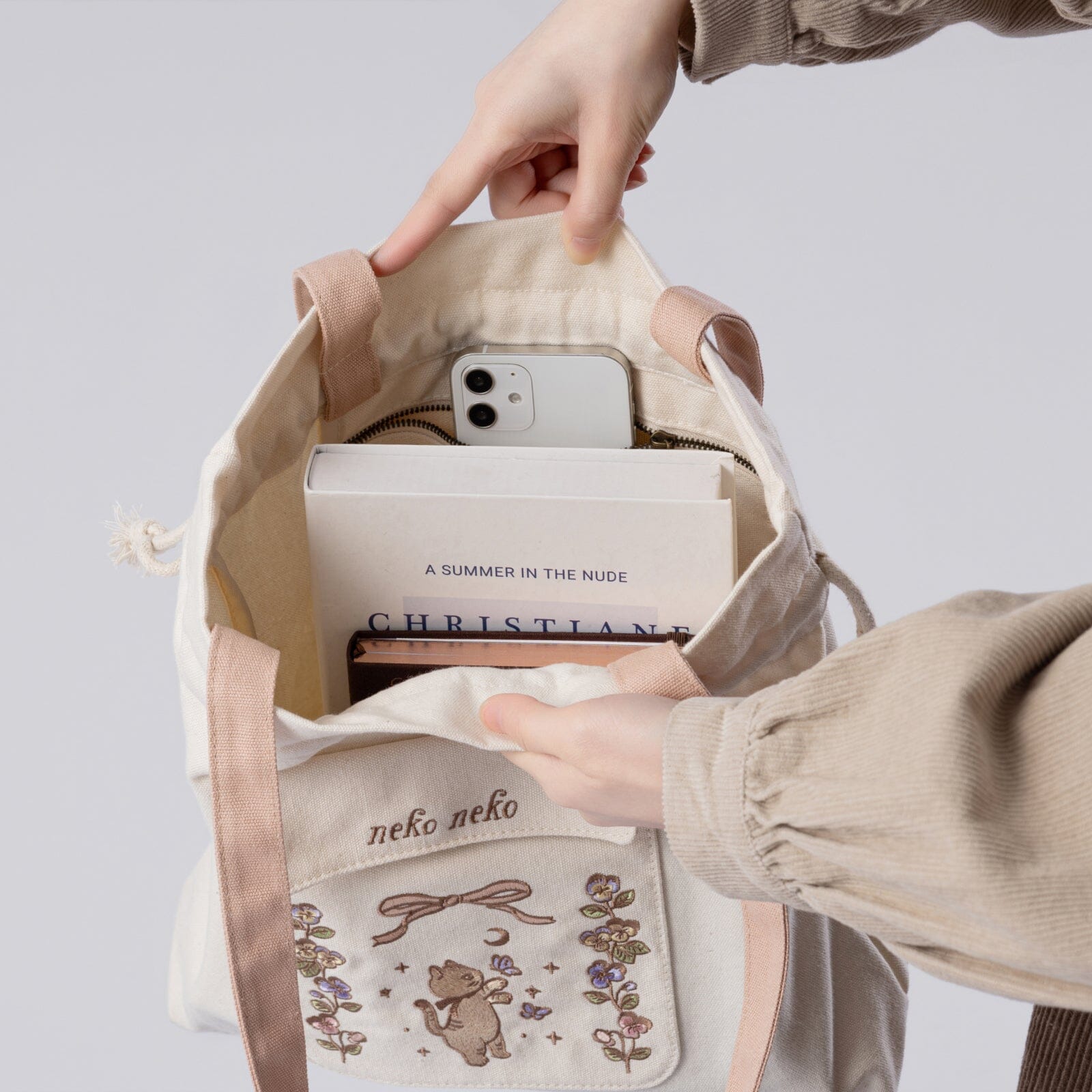 Tsuki ‘Vintage Neko’ Limited Edition Embroidered Tote Bag ☾