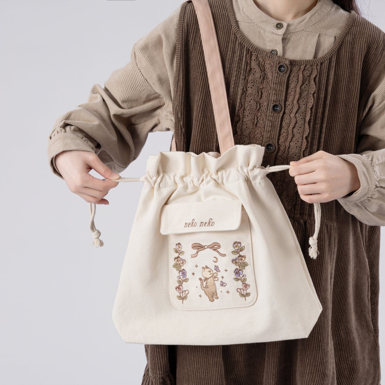 Tsuki ‘Vintage Neko’ Limited Edition Embroidered Tote Bag ☾